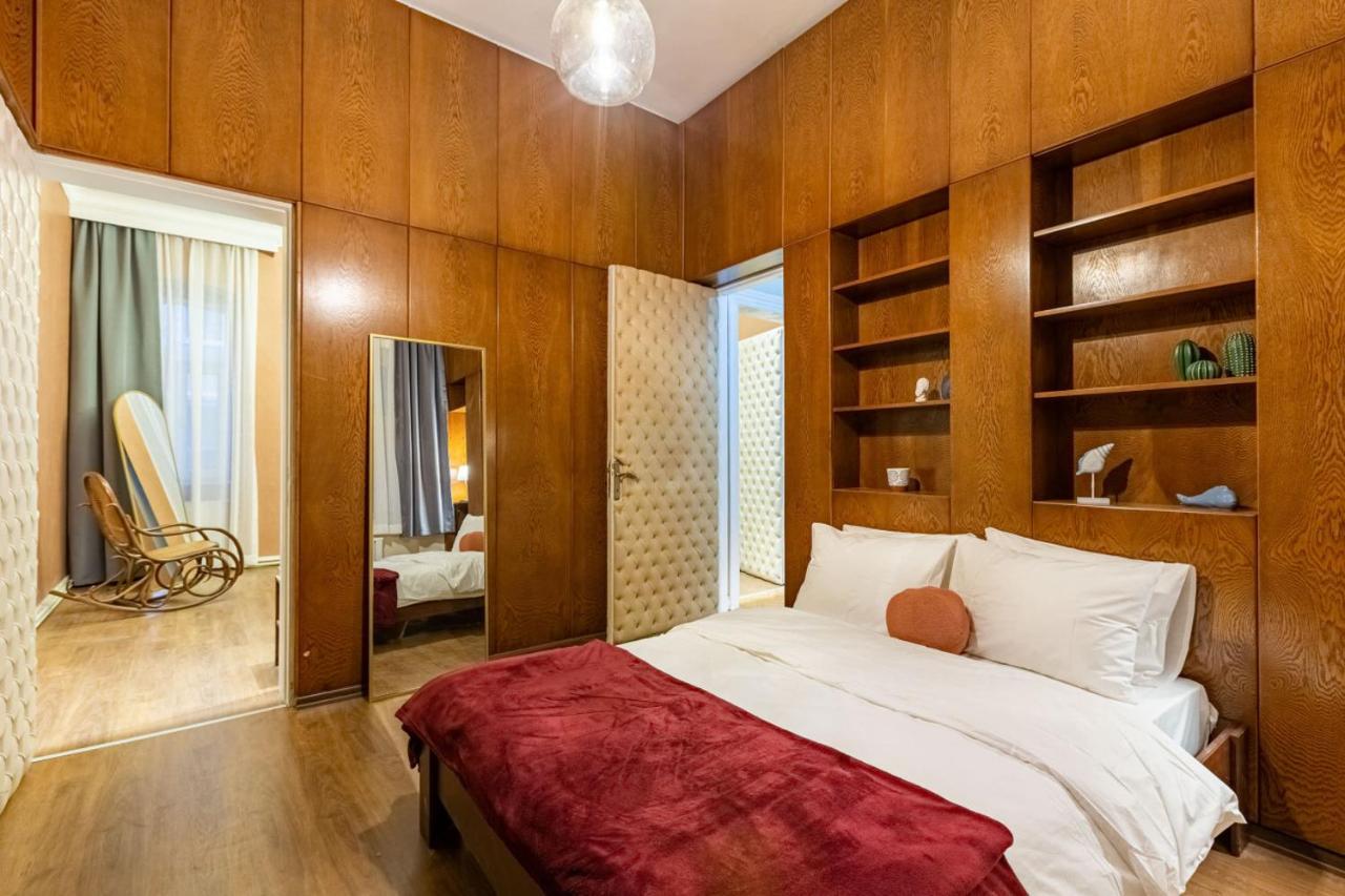 Historical Flat With A Lovely Sea View In Beyoglu Istanbul Ngoại thất bức ảnh
