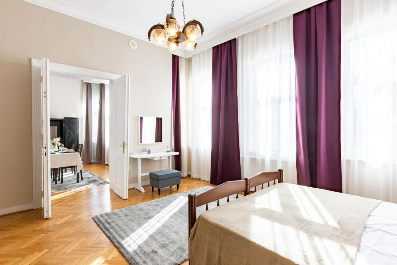 Historical Flat With A Lovely Sea View In Beyoglu Istanbul Ngoại thất bức ảnh