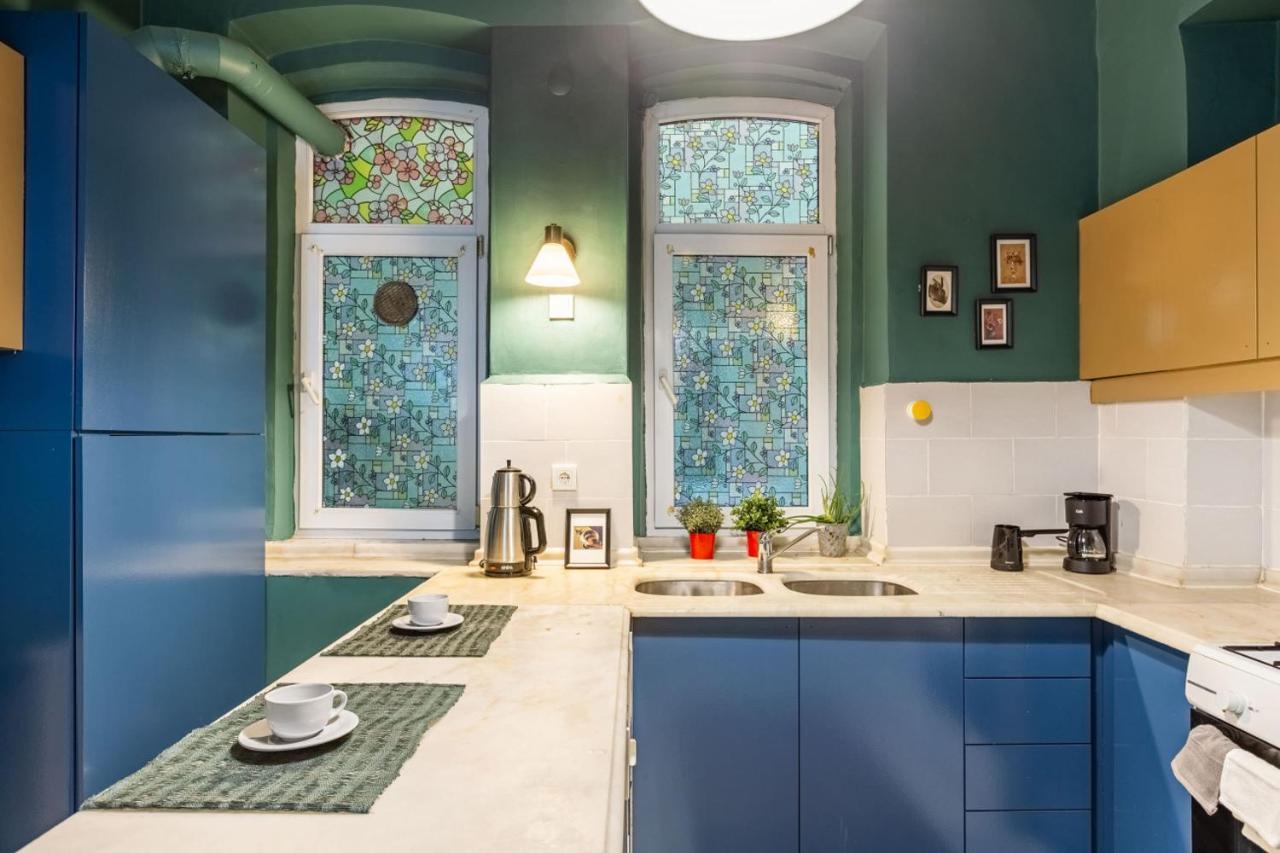 Historical Flat With A Lovely Sea View In Beyoglu Istanbul Ngoại thất bức ảnh